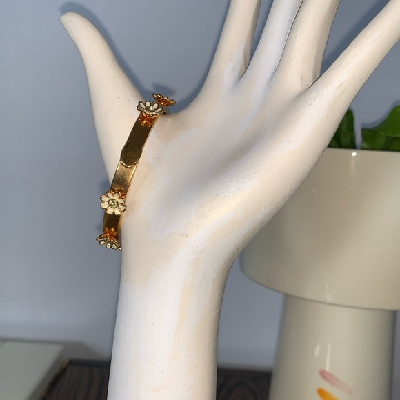 Juicy couture gold and white enamel daisy bangle - Picture 2 of 6